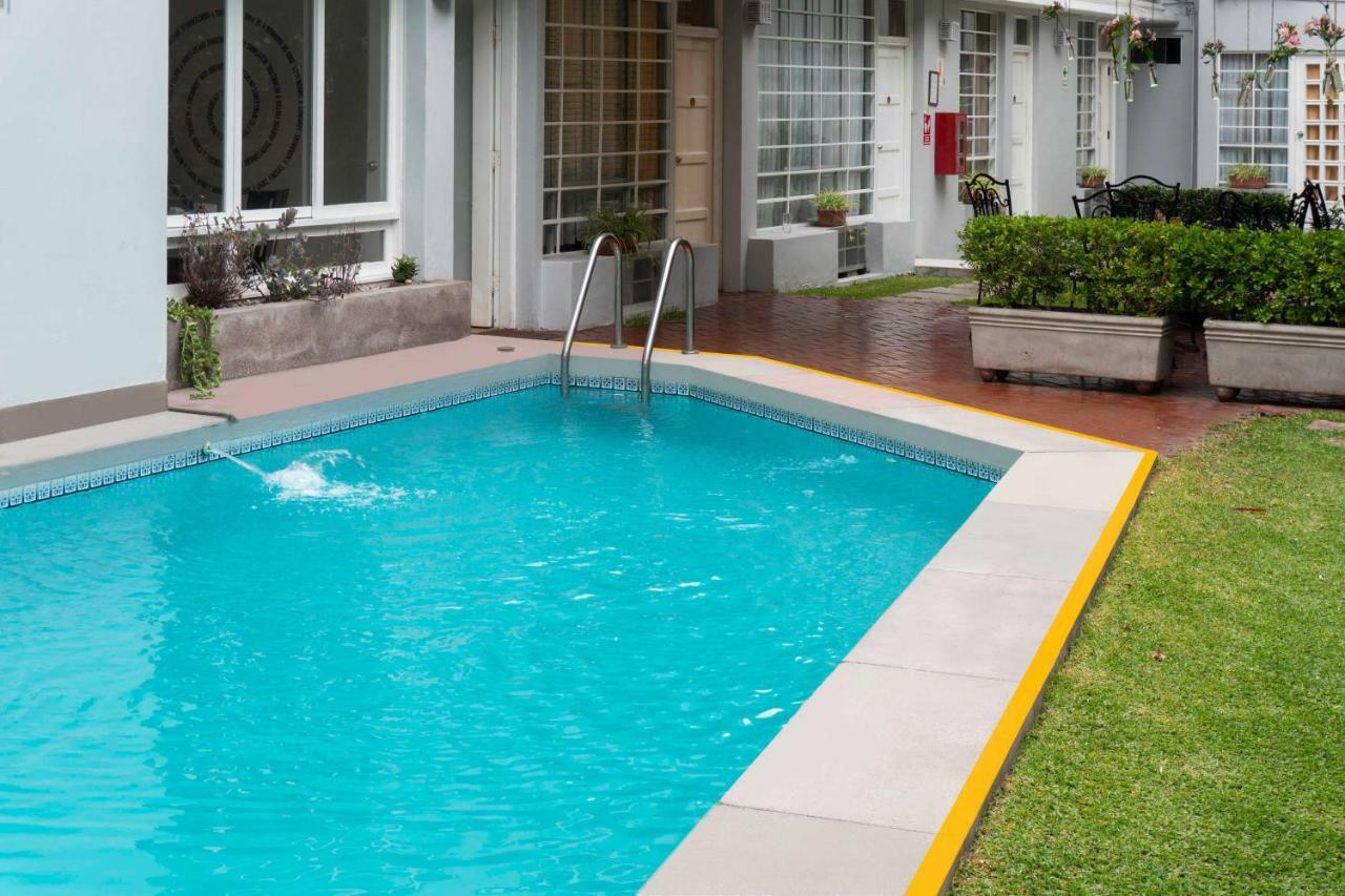 Hotel Basadre Suites Lima Bagian luar foto