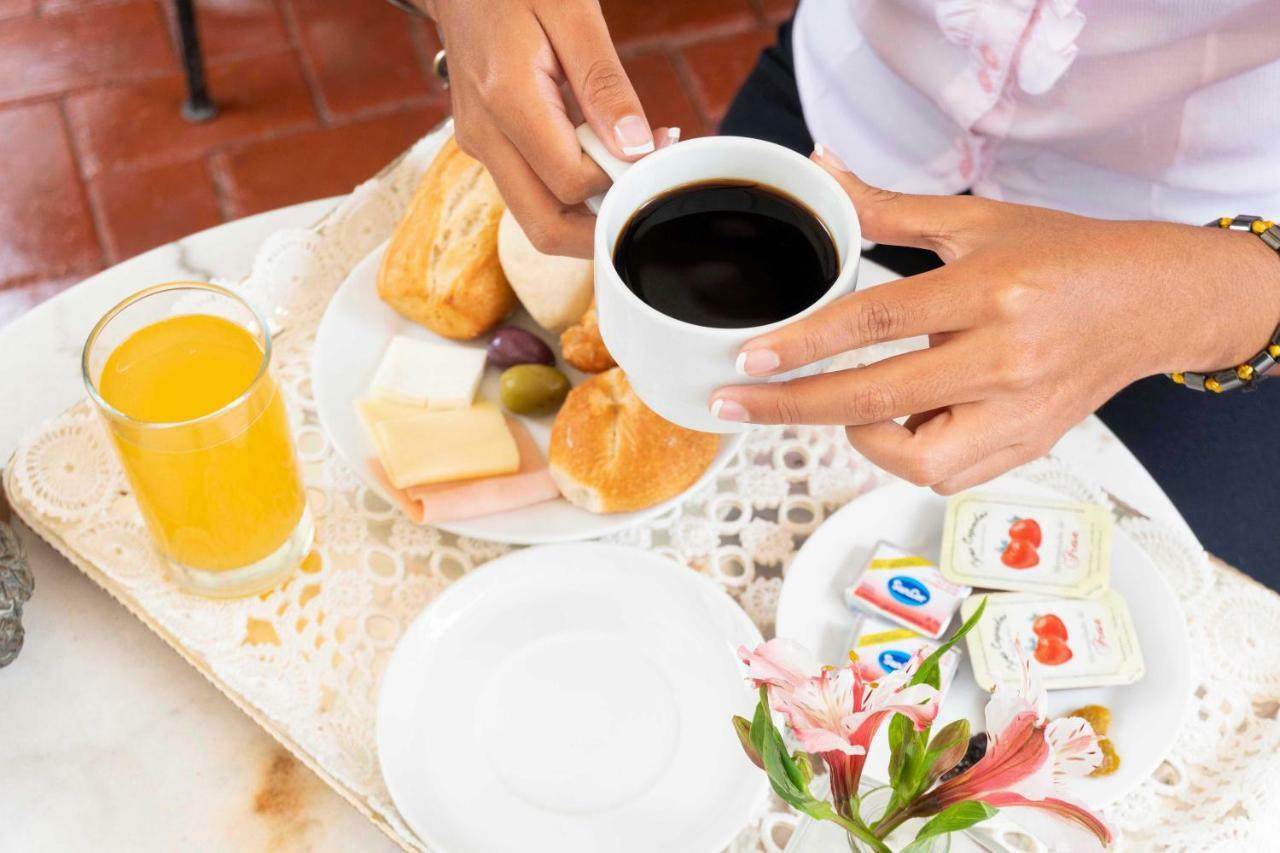 Hotel Basadre Suites Lima Bagian luar foto