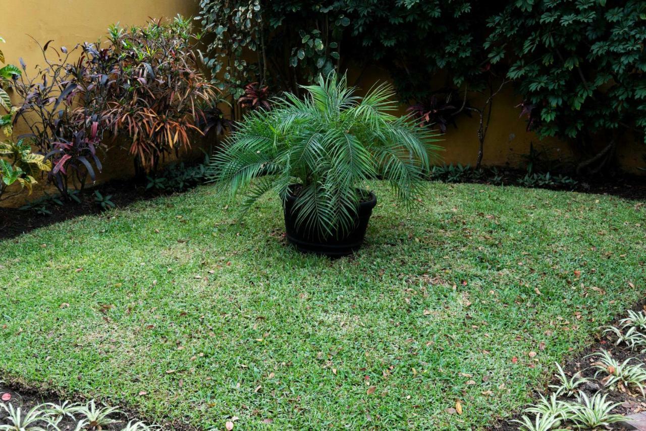 Hotel Basadre Suites Lima Bagian luar foto
